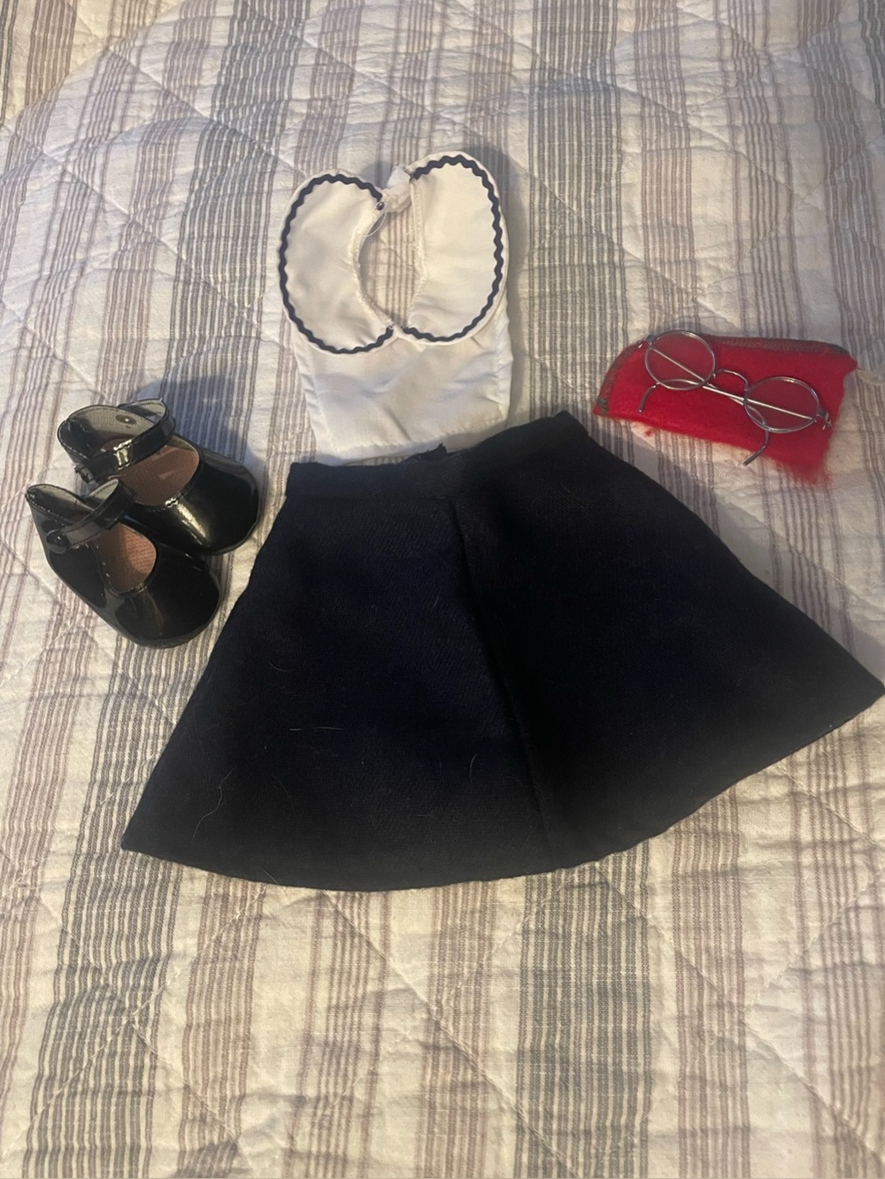 American Girl Molly Meet Outfit